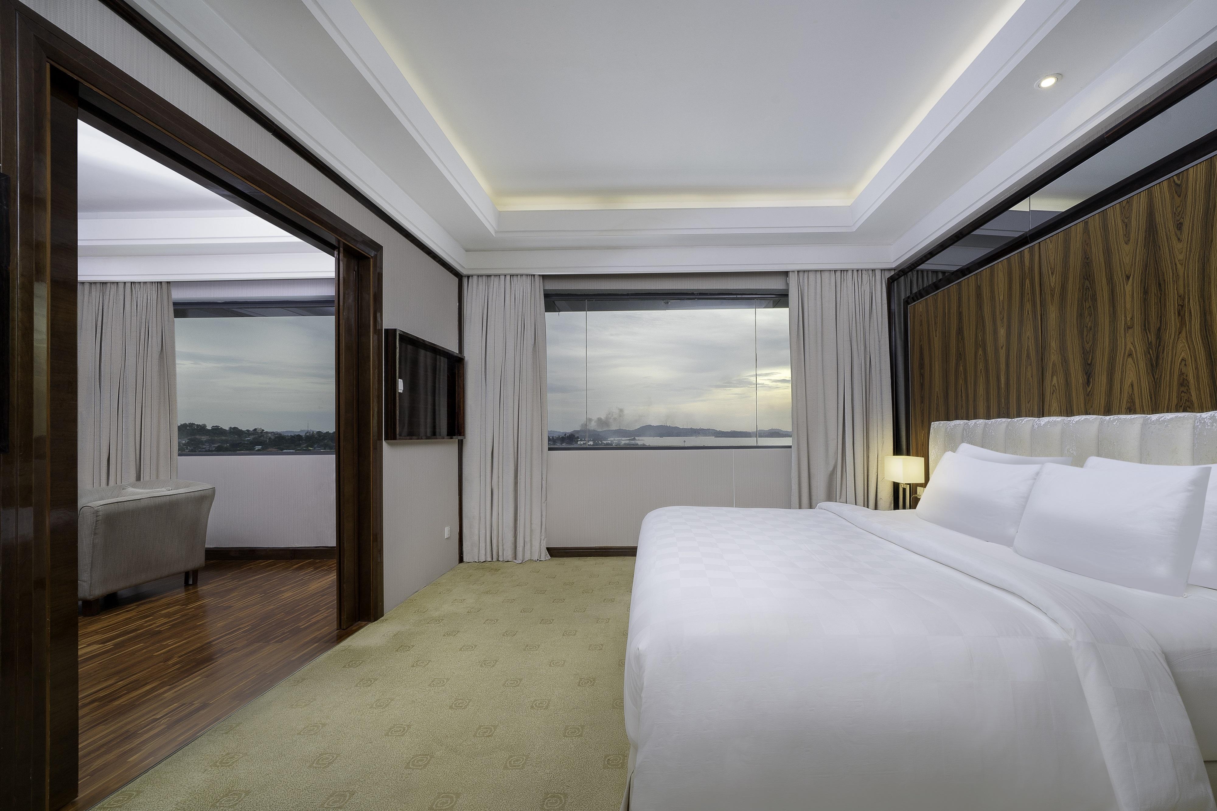Swiss-Belhotel Harbour Bay Нагоя Экстерьер фото