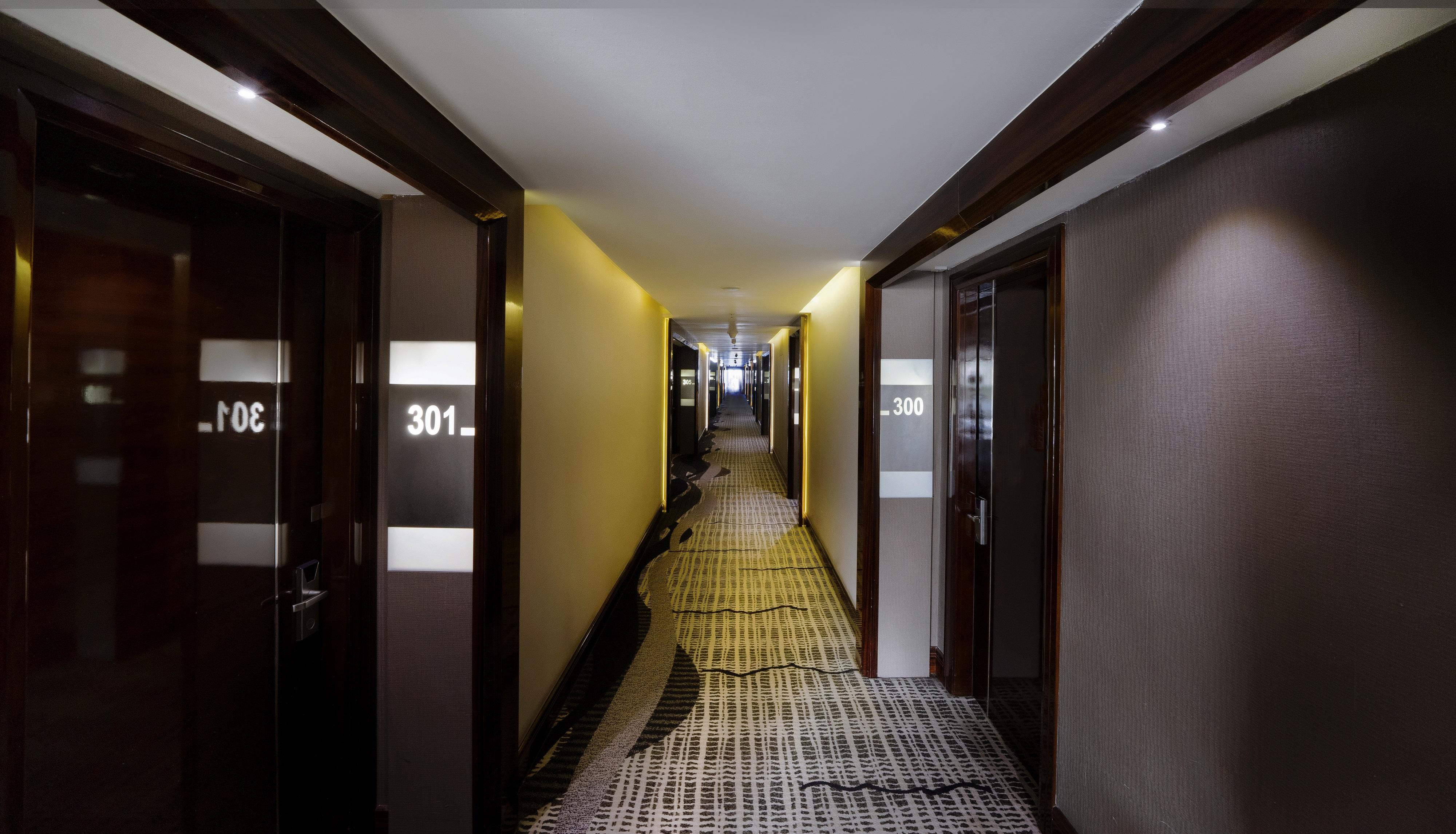 Swiss-Belhotel Harbour Bay Нагоя Экстерьер фото