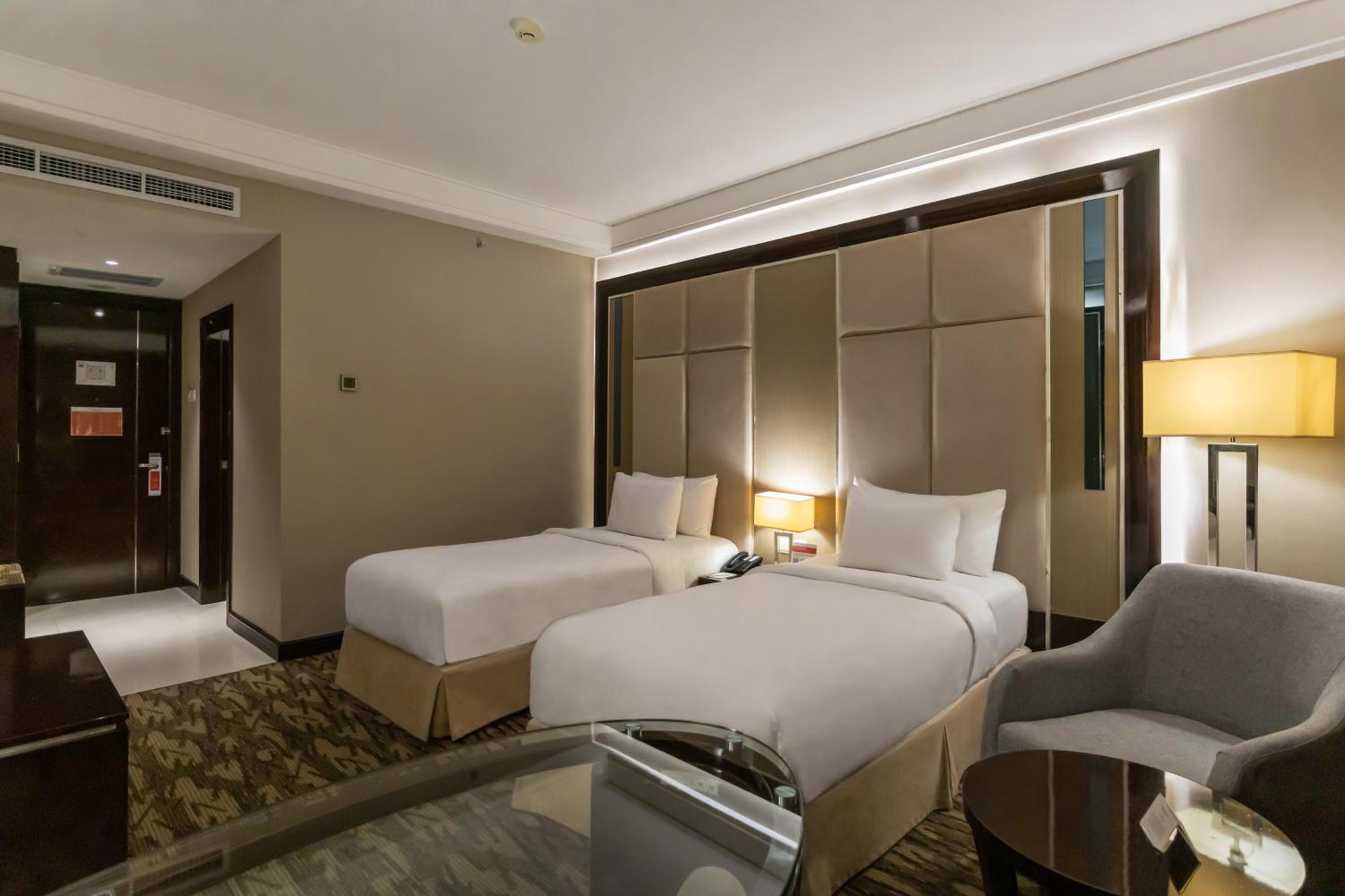 Swiss-Belhotel Harbour Bay Нагоя Экстерьер фото
