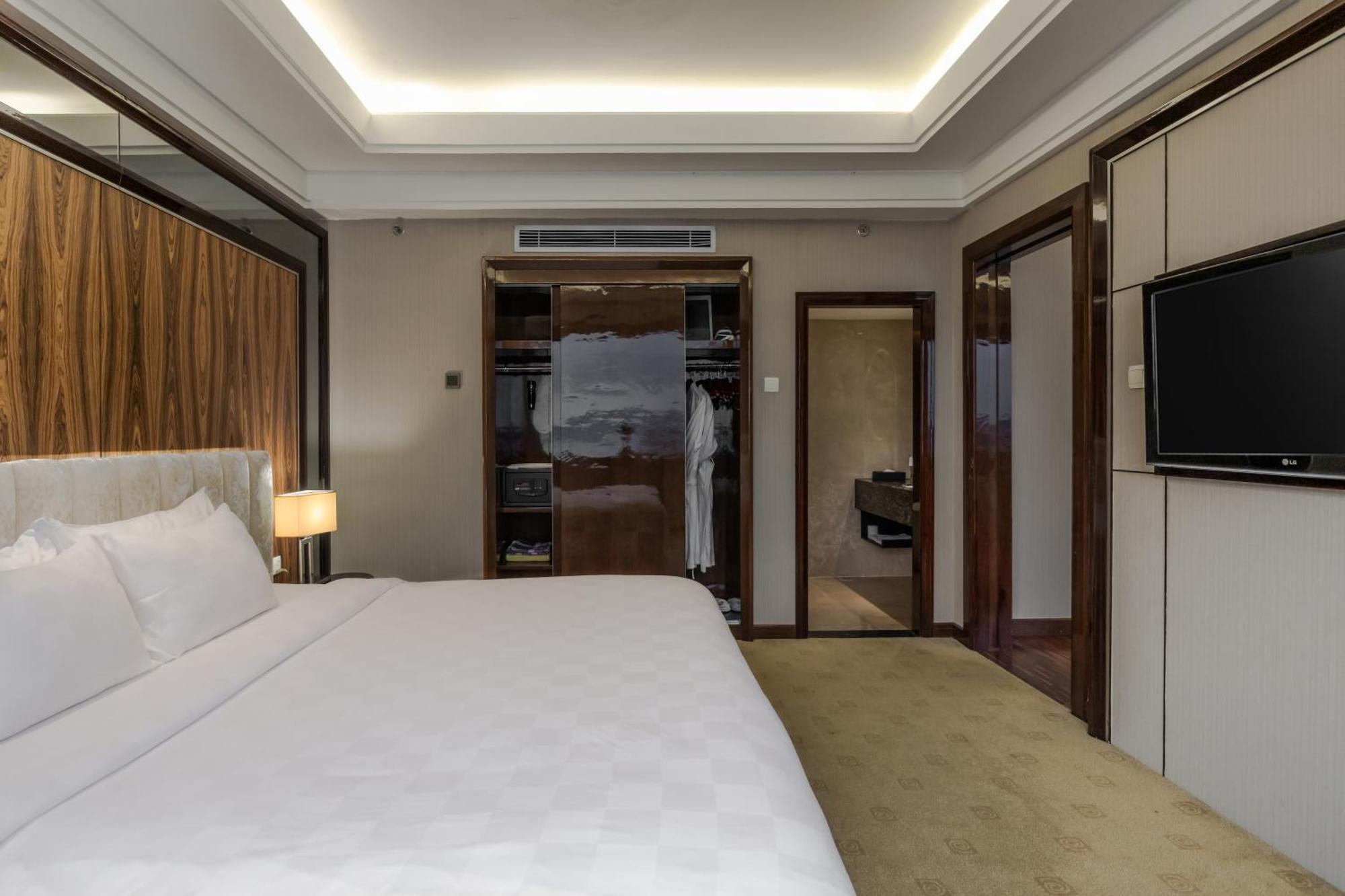 Swiss-Belhotel Harbour Bay Нагоя Экстерьер фото