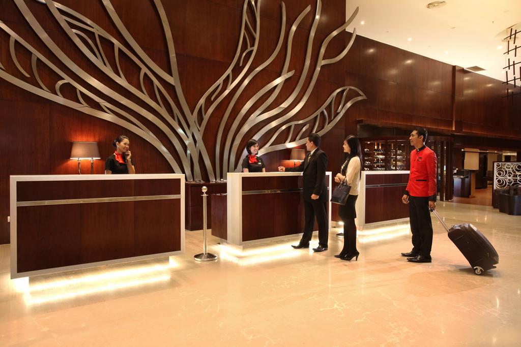 Swiss-Belhotel Harbour Bay Нагоя Экстерьер фото